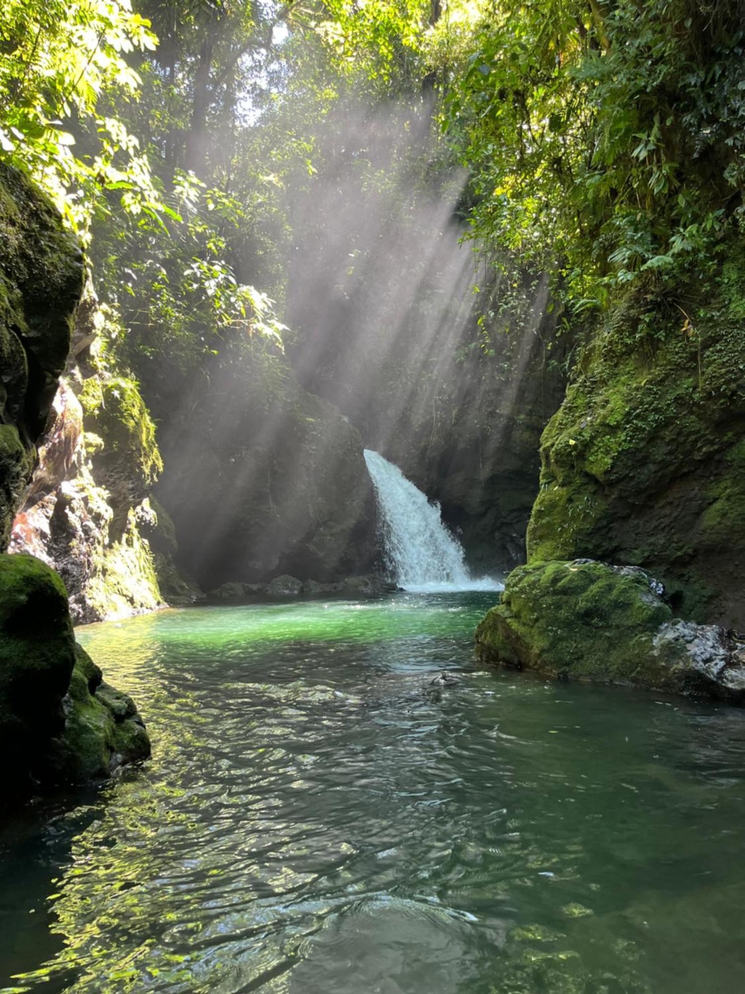Pozas Y Cascadas La Presa Rio Cuarto Luaran gambar